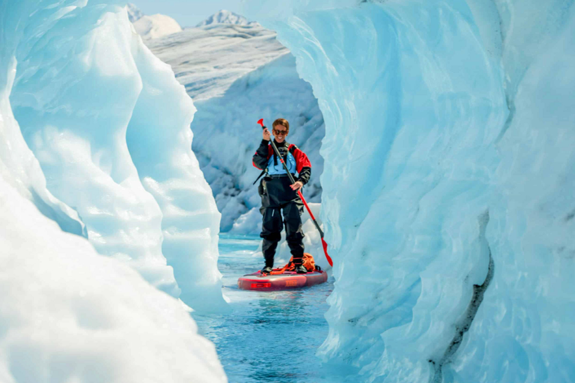 Helicopter glacier landing
